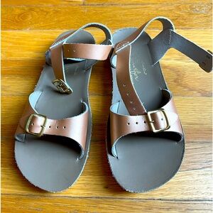Sun Sans Saltwater Sandals Rose Gold size 13 Girls